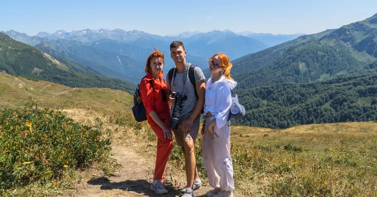 Jakie oferty wyjazdowe wybrać na wypoczynek z przyjaciółmi?
